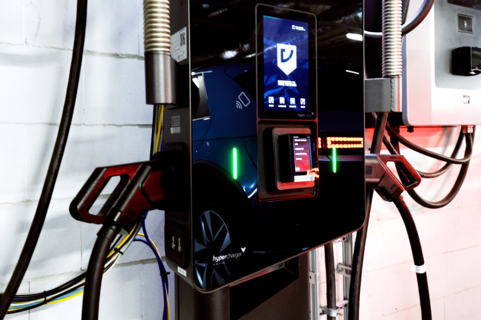 Teknologiateollisuus, toimialat 20250214 Kuva Liisa Takala. Sähköinen liikenne. Virta, Salmisaari, Helsinki.