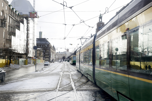 Raitiovaunu Mannerheimintiellä Helsingissä talvella