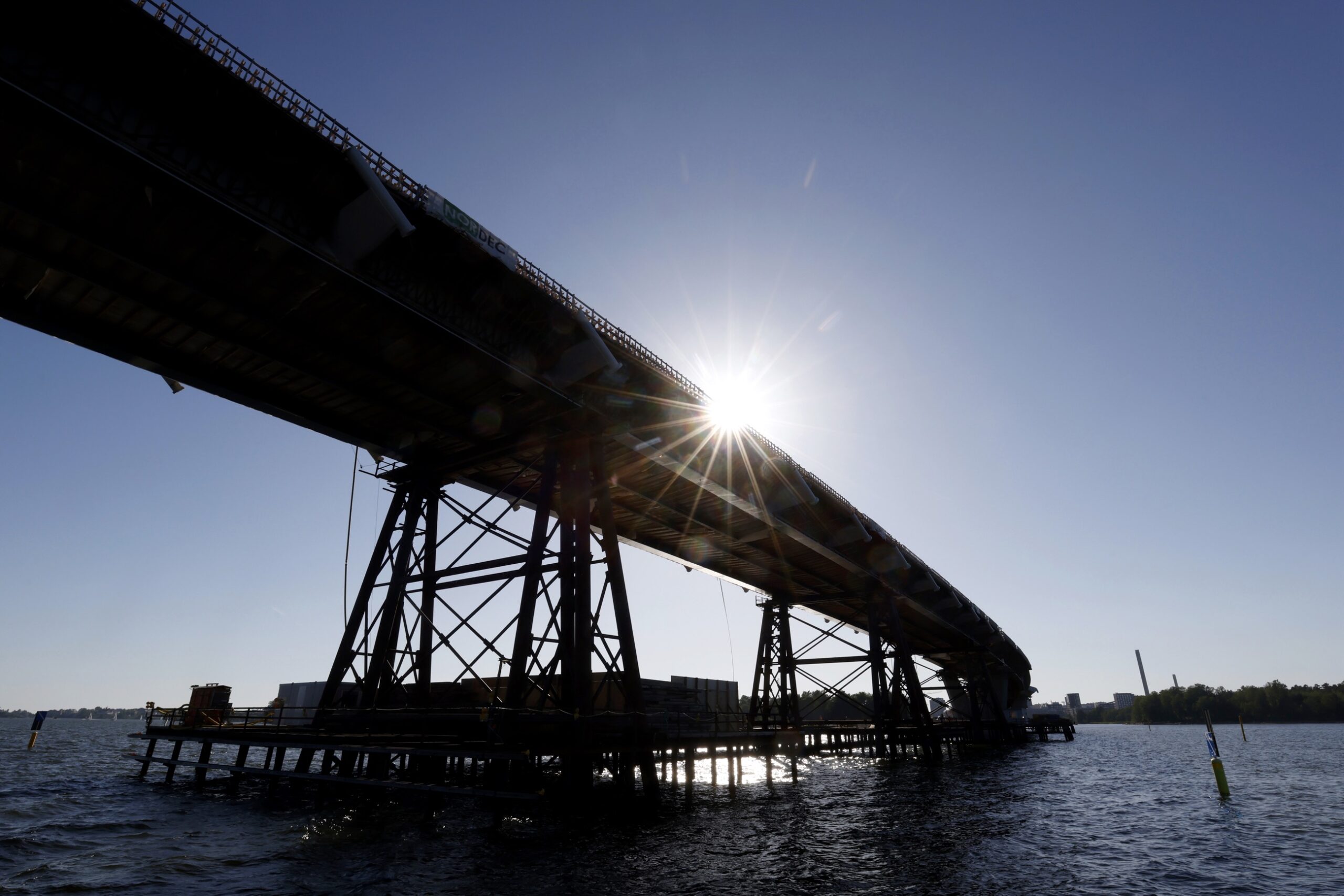 Bridge over Kruunuvuoren selkä